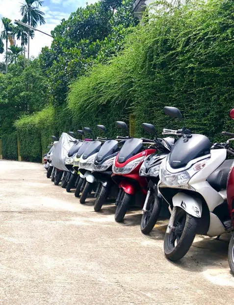 rental scooter Cancun